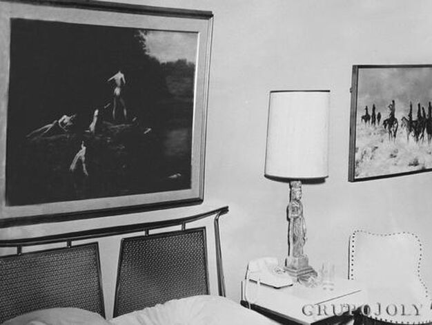 La &uacute;ltima llamada de John F. Kennedy fue a una coleccionista de arte que quiso sorprenderle decorando con obras de Picasso y Monet la habitaci&oacute;n donde se aloj&oacute; la noche antes de su asesinato.

Foto: Efe