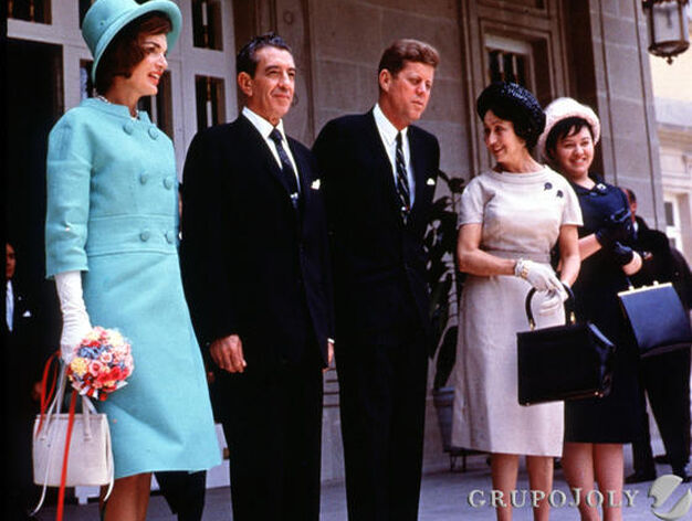 Kennedy y su esposa en una visita a M&eacute;xico DF en junio de 1962. 

Foto: Reuters