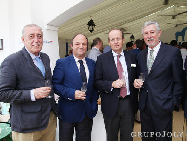 Jes&uacute;s Pell&aacute;n, Marcos Camacho, Calixto Alonso y Miguel Burgaba en la caseta del Diario.

Foto: Vanesa Lobo