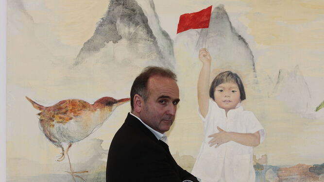 El artista granadino en uno de sus últimas exposiciones, 'Un cuento chino', en el Museo Provincial.