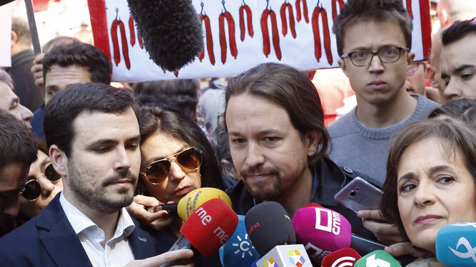 Alberto Garzón, Pablo Iglesias e Íñigo Errejón, al inicio de la manifestación convocada ayer por UGT y CCOO con motivo del Primero de Mayo.