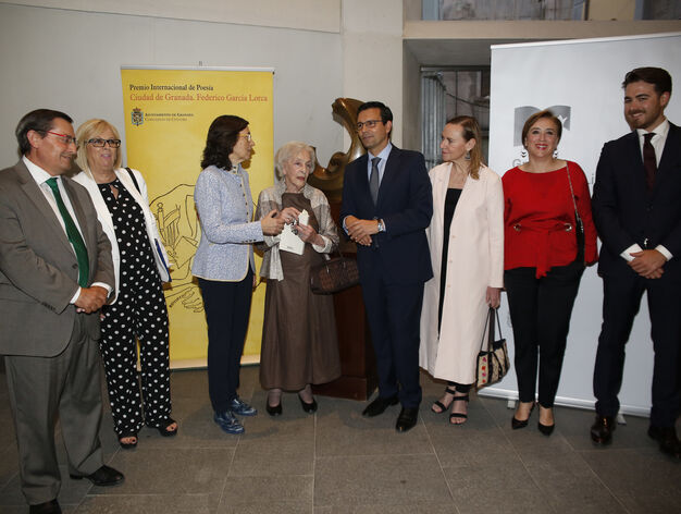 La im&aacute;genes de la entrega del Premio Ciudad de Granada-Federico Garc&iacute;a Lorca de Poes&iacute;a