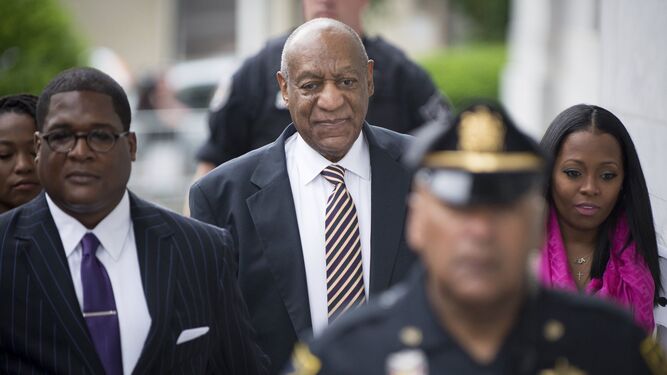 Bill Cosby, de 79 años, a su llegada este lunes a los juzgados de Norristown.