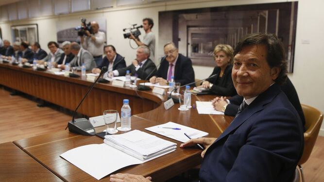 El presidente del CSD, José Ramón Lete, en primer plano, con Eduardo Herrera y el resto de los presidente detrás.