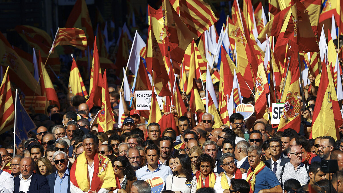 Las imágenes de la marcha por la unidad de España en Barcelona