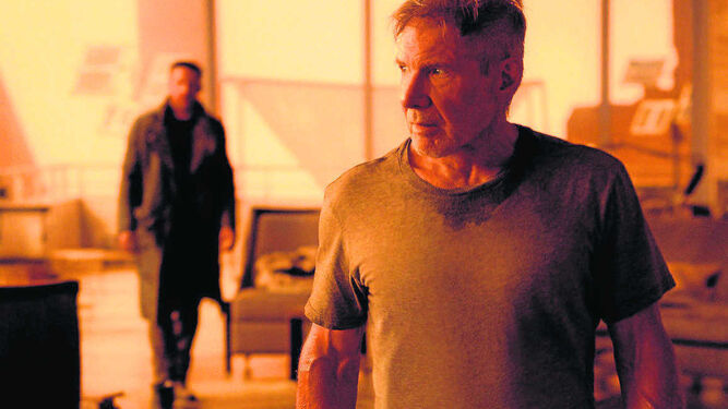 Harrison Ford vuelve a interpretar, 35 años después de la primera 'Blade Runner', al personaje de Rick Deckard.
