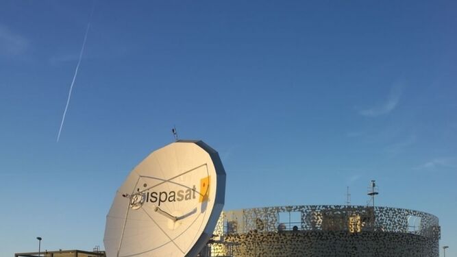 Instalaciones del centro de control de satélites de Hispasat.