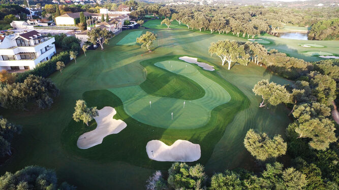 Imagen aérea del campo de golf ubicado en Sotogrande (Cádiz).