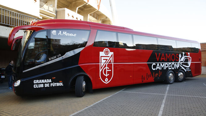 Un autocar con todos los lujos para el Granada CF