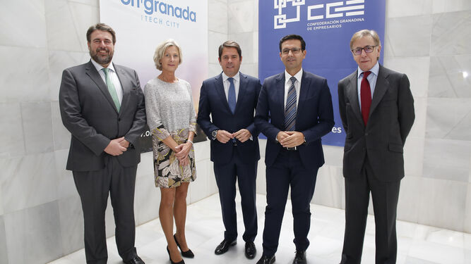 El jefe de la oficina española del BEI, la economista senior de la Representación de la CE en España y el director de Negocios del ICO impartieron el seminario.