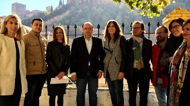 Loles López visitó ayer Granada.