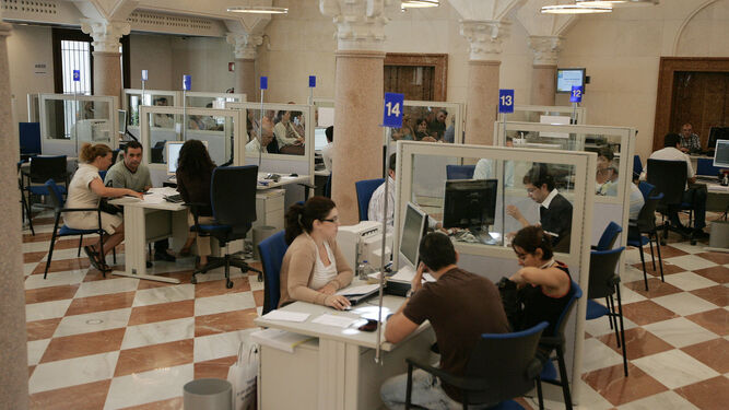 Oficinas de la Agencia Tributaria en Granada.