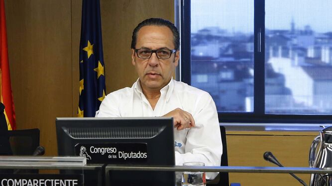 Álvaro Pérez 'El Bigotes' en el Congreso.