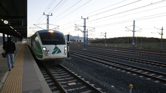 Un tren laboratorio volverá a recorrer la línea Granada-Antequera.