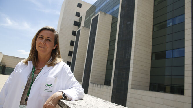 La nueva gerente es granadina y está recién llegada del hospital comarcal de Huercal- Overa, en Almería.