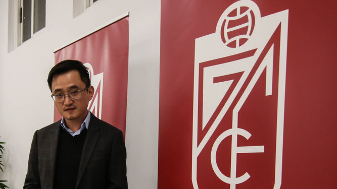 Jiang Lizhang es presidente del Granada CF desde junio de 2016.