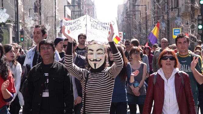 Participantes en una manifestación contra la reforma laboral realizada en el año 2012.