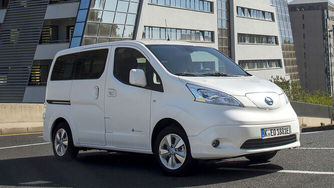 Nissan duplicará en 2018 las ventas de la e-NV200, la furgoneta eléctrica fabricada en España