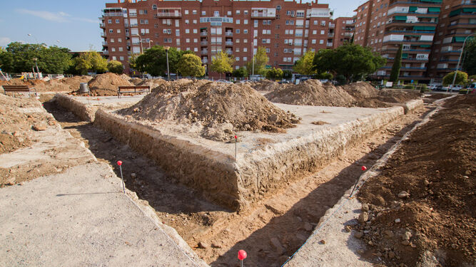 Imagen de las catas arqueológicas que se están llevando a cabo en la zona del Zaidín y que han desenterrado una gran villa romana.