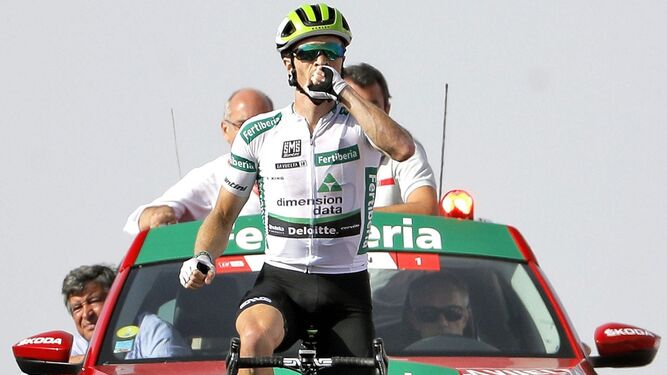 Benjamin King celebra su victoria en la novena etapa de la Vuelta a España.