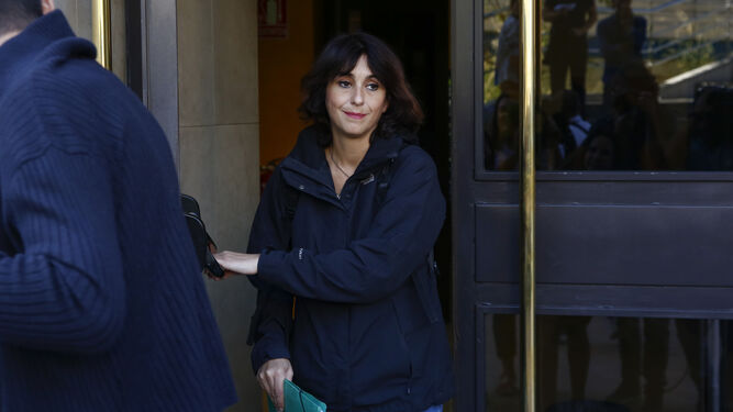 Juana Rivas tras recoger la sentencia condenatoria el pasado mes de septiembre en los juzgados de Granada.