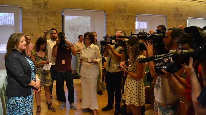 La ex directora de la Alhambra, en una comparecencia en 2015 tras su detención por el caso Audioguías.
