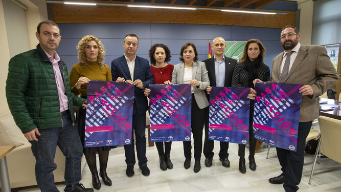 La campaña Pasa a la Acción fue presentada por distintos delegados de la Junta en Granada