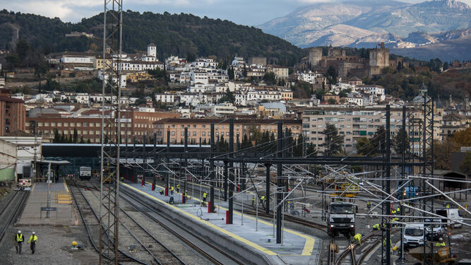 Las vistas de Granada desde la estación son un atractivo turístico en sí