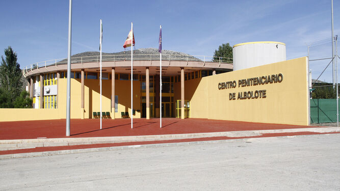Entrada principal al Centro Penitenciario de Albolote