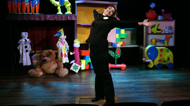 Títeres Etcétera representará 'La caja de los juguetes' en el Teatro Isabel la Católica.