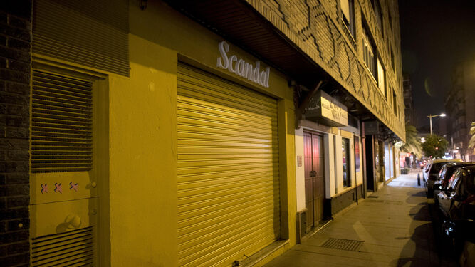 Las víctimas eran obligadas a ejercer la prostitución en el club de alterne Scandal, de la calle Casillas de Prats de Granada