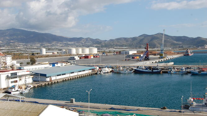 Vista del Puerto de Motril.