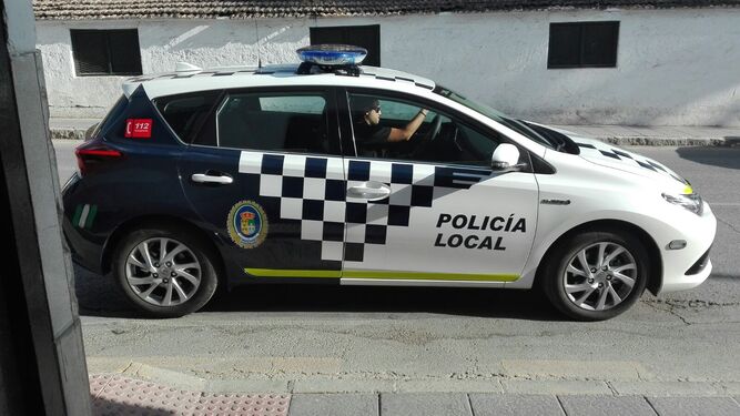 Una patrulla de la Policía Local de Pinos Puente.