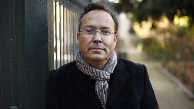 Juan Arnau (Valencia, 1968) dirigirá el aula filosófica en Ubú Libros.