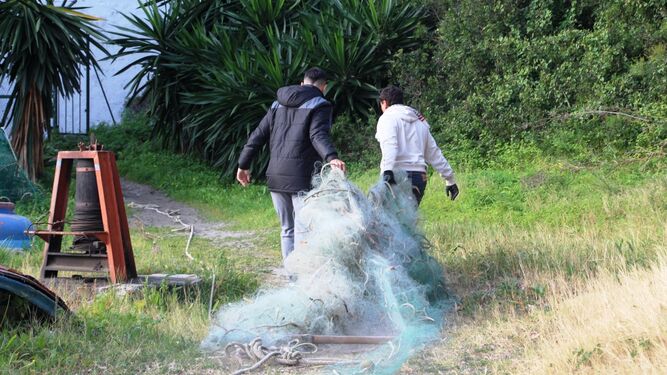 Retiran 3.000 kilos de basura en las playas de Almu&ntilde;&eacute;car