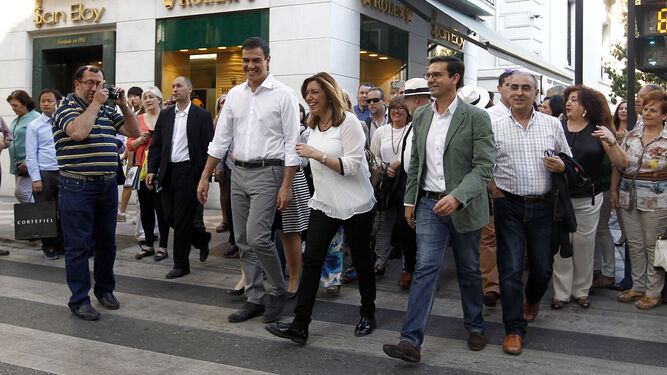 Pedro Sánchez y Susana Díaz, de paseo en Granada en 2016.