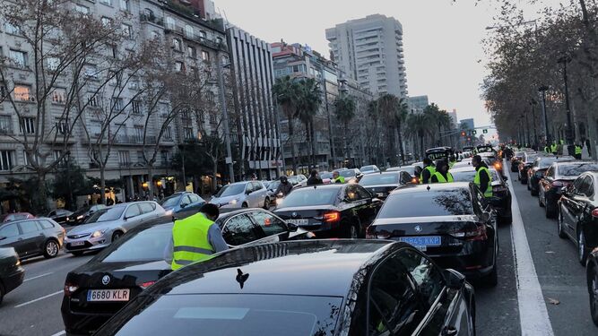 Manifestación de vehículos VTC en Barcelona