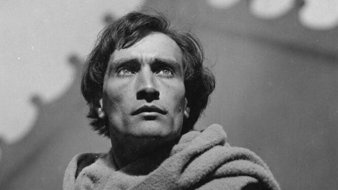 Antonin Artaud (1896-1948) en su papel para 'La pasión de Juana de Arco' de Dreyer.