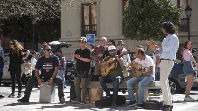 Los grupos de flamenco son habituales en el Albaicín