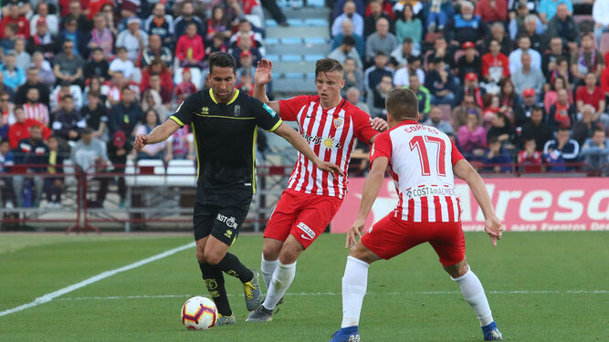 Ángel Montoro se lesionó durante el partido del pasado domingo en Almería