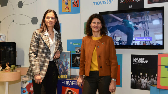 M.G. Laura Abasolo, directoa general de Finanzas y Control de Telefónica S.A, y Elena Valderrábano, directora de Ética Corporativa y Sostenibilidad, encargadas de presentar el informe.