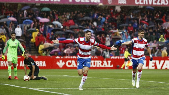 Puertas le dio la victoria al Granada CF con su gol en los primeros minutos.