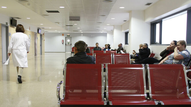 Consultas externas en el Hospital del PTS de Granada.