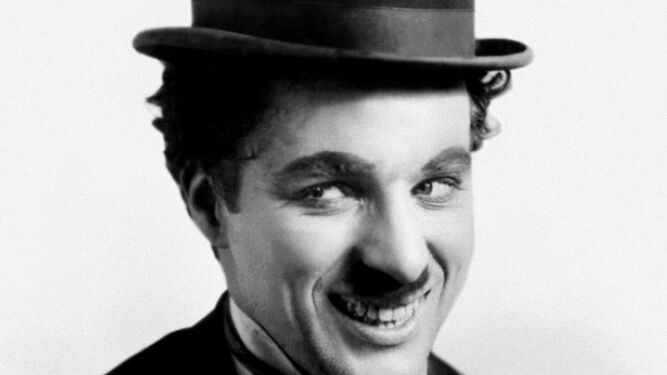 Charles Chaplin, Charlot, nace en 1889.
