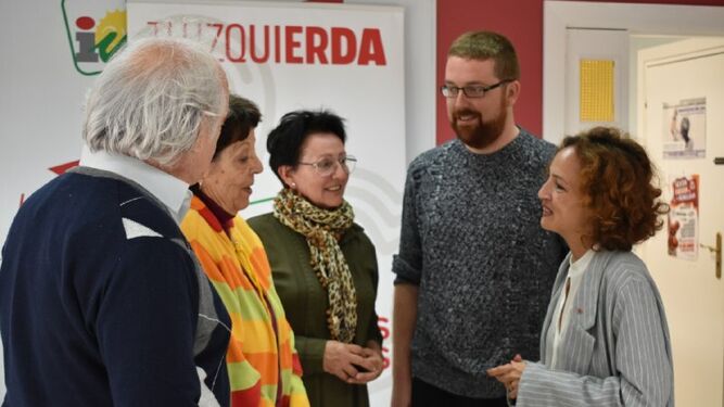 Reunión de los candidatos con portavoces de la Plataforma en Defensa de las Pensiones Públicas de Huelva