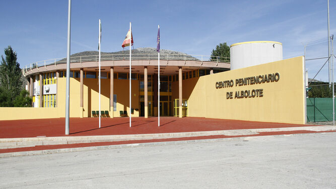 Imagen de archivo de la fachada principal de la cárcel de Albolote.