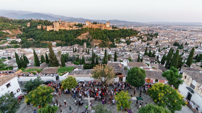 Vista de la Alhambra desde el mirador de San Nicolás.
