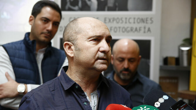 Javier Martín, fotógrafo musical veterano concurre en la lista del PSOE de Cuenca