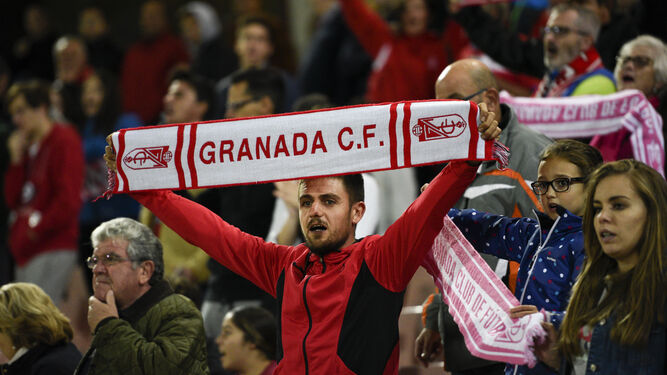 El Granada quiere el lleno en Los Cármenes ante el Cádiz