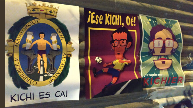 Carteles que aparecieron a inicios de la campaña con caricaturas de Kichi